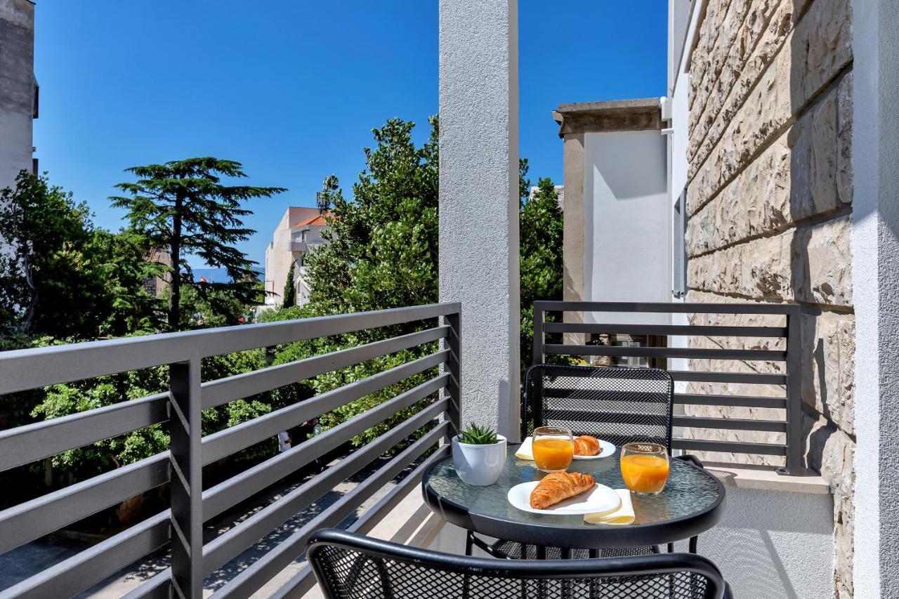 Laurus Makarska Accommodation Exteriör bild
