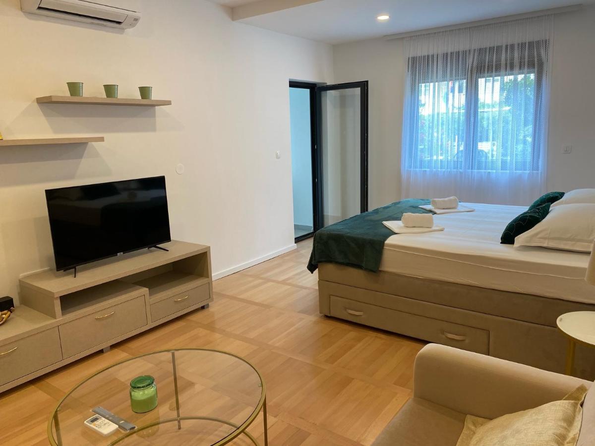 Laurus Makarska Accommodation Exteriör bild